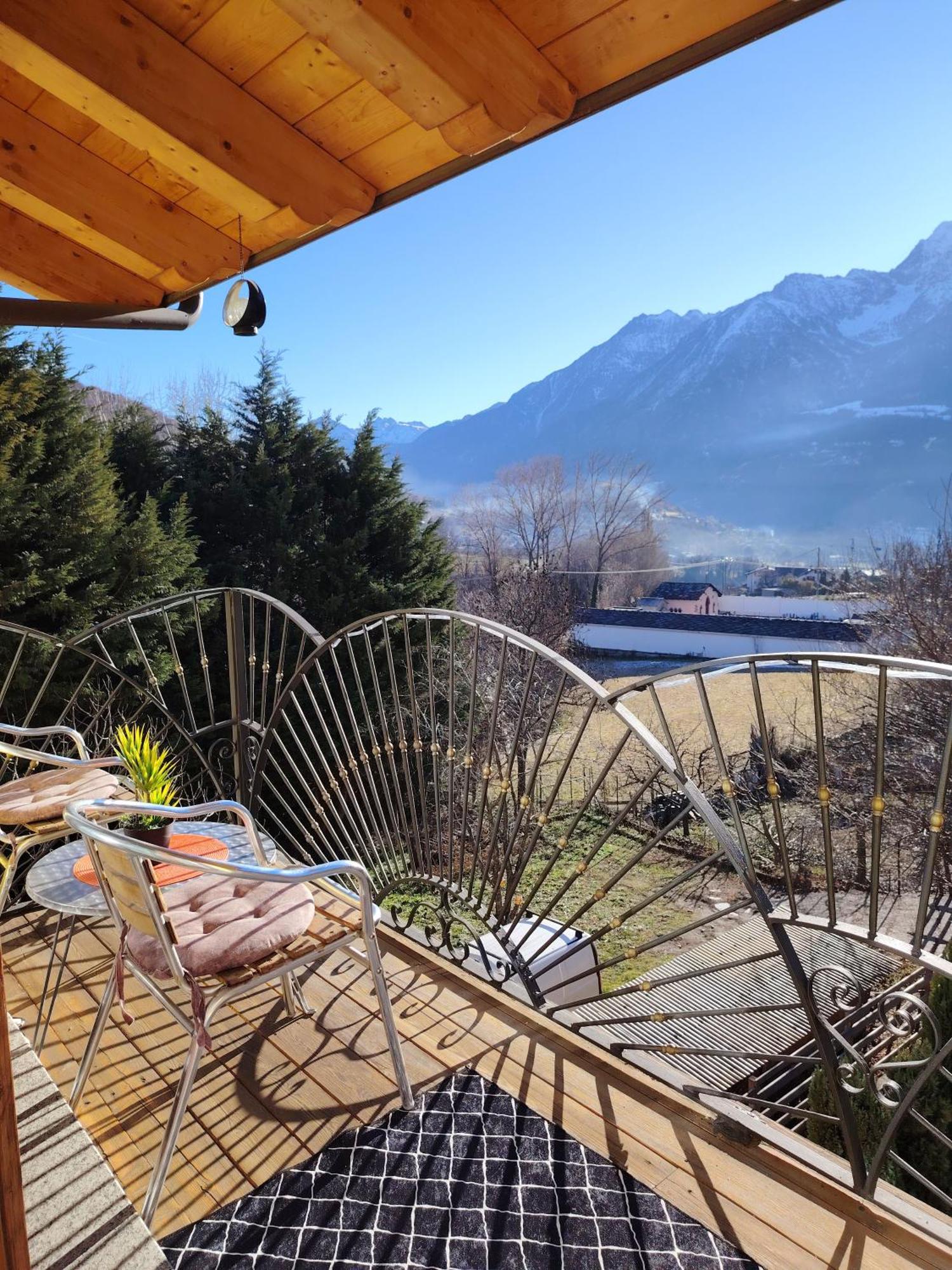 La Villa Gialla Aosta Exteriér fotografie
